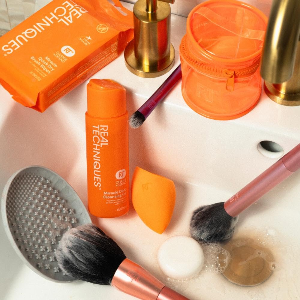 Real Techniques Miracle Gel Nettoyant Profond, Shampoing pour Pinceaux de Maquillage & Éponges, Nettoyant pour Outils de Maquillage, Végétalien et Sans Cruauté, Flacon de 118 ml (4 fl. oz.)